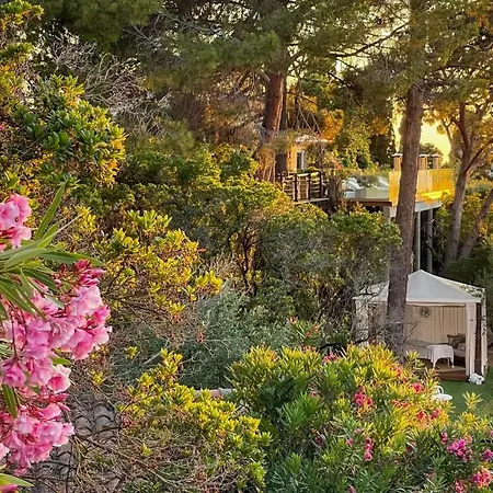 Hotell A'mare Corsica I Seaside Small 4*